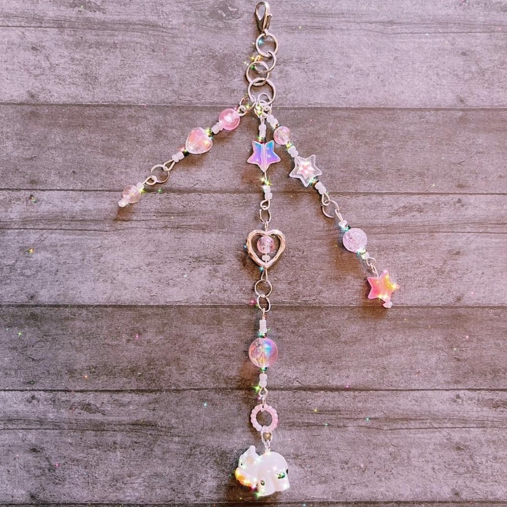 .
.
ㅤ ೀ ㅤ۫ ㅤ۪ㅤ۫ ㅤ ♡ ㅤ
       Cute y2k aesthetic handmade cow keychain!